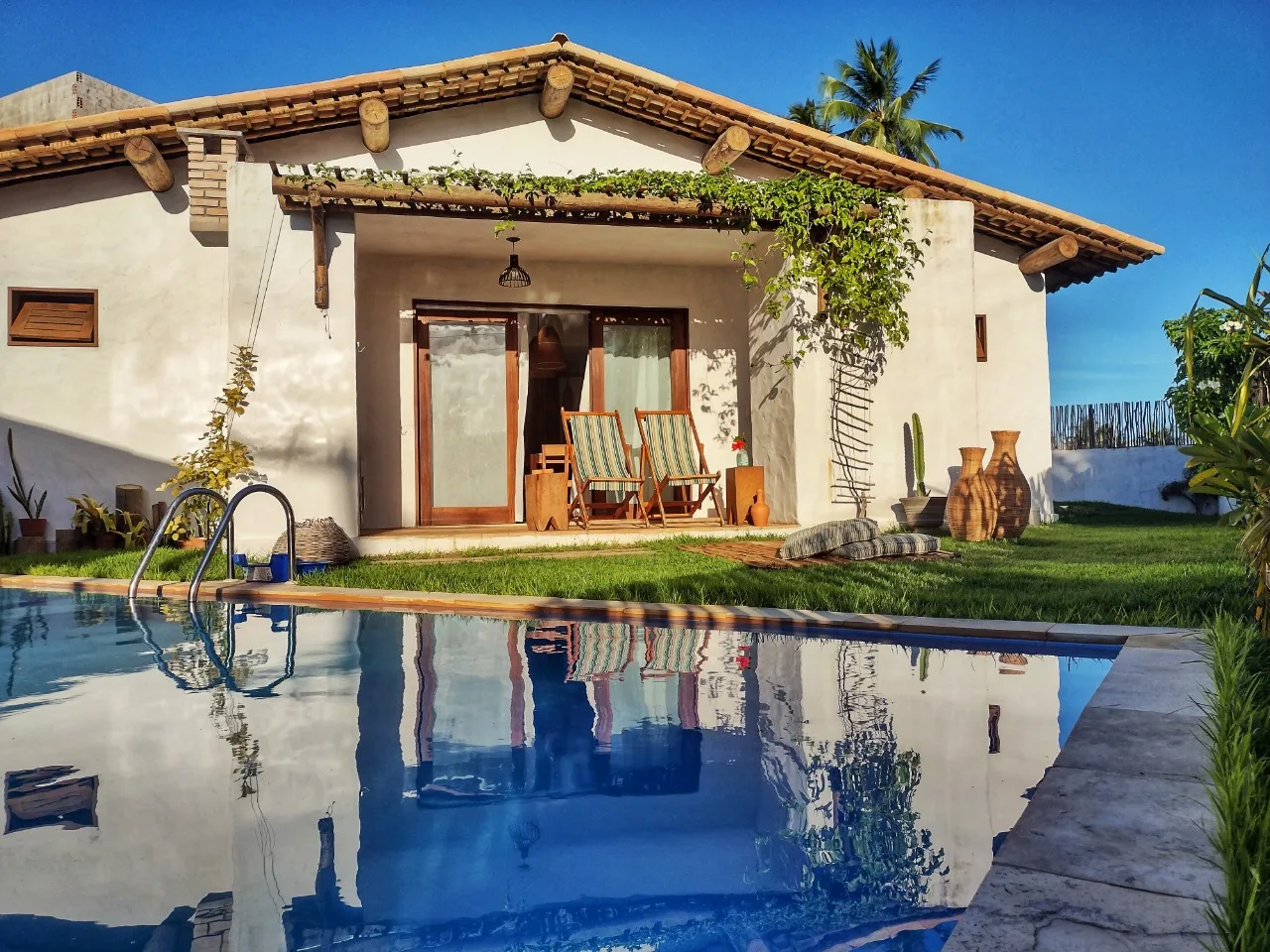 Casas e piscina do Pontal da Enseada em Tatuamunha, Alagoas